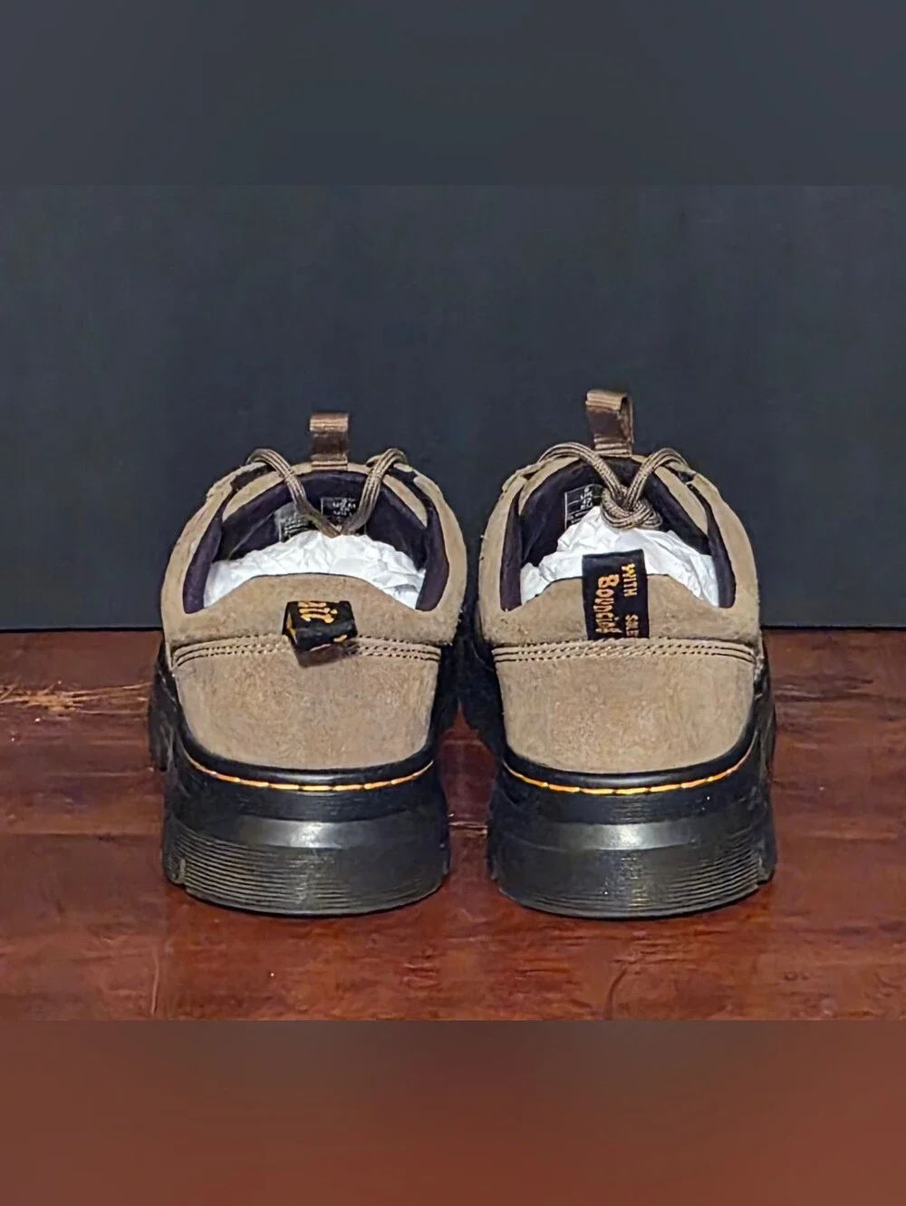 Dr. Martens Reeder Suede Casual Shoes, Mns 9,  Taupe Olive, Like New Cond.!